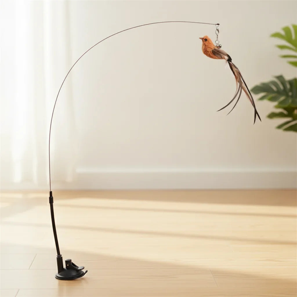 Jouet oiseau volant pour chat sur tige flexible avec base a ventouse, vue d'ensemble